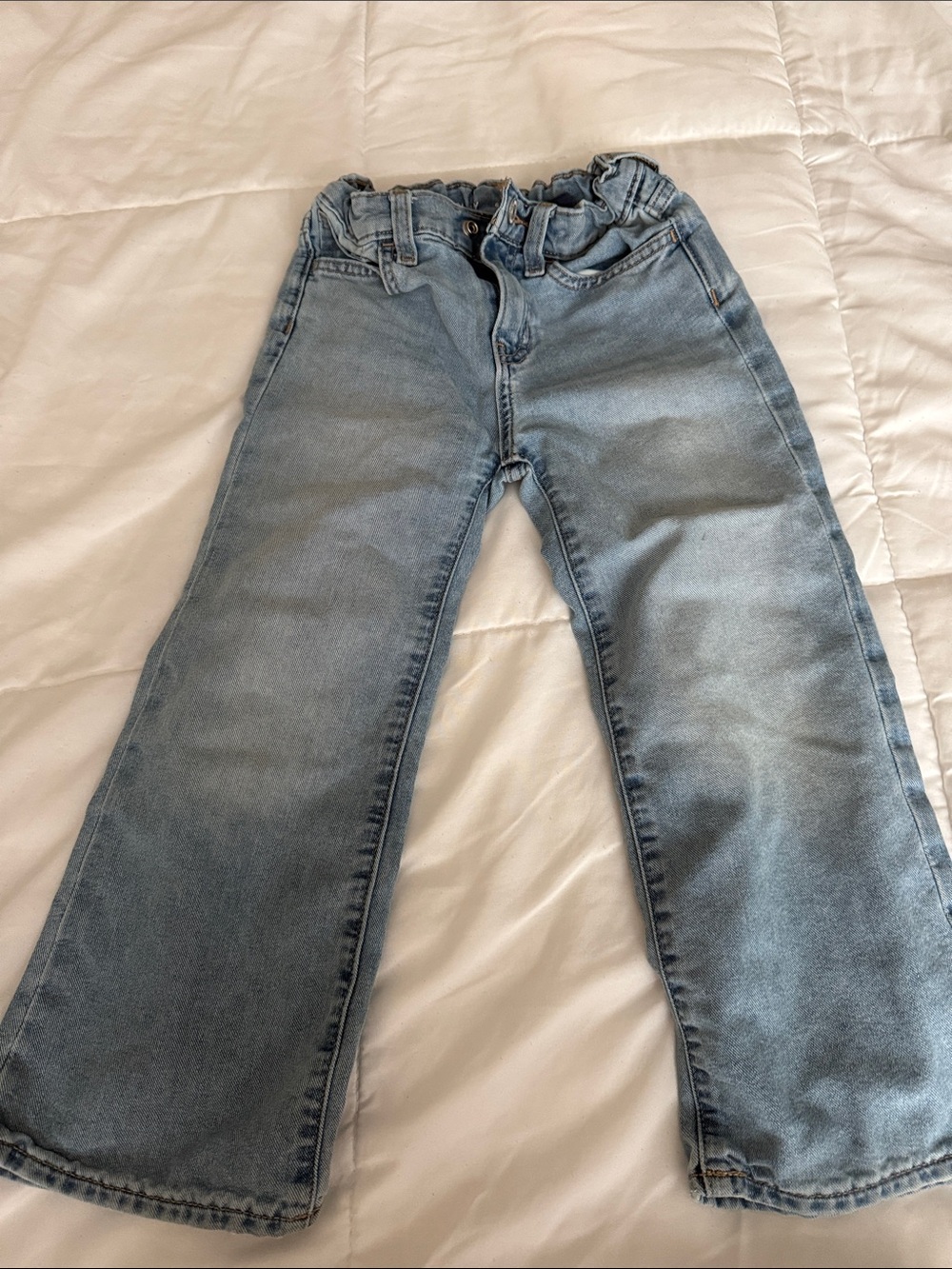 Old Navy Girl’s Light Wash Blue Kids Jeans